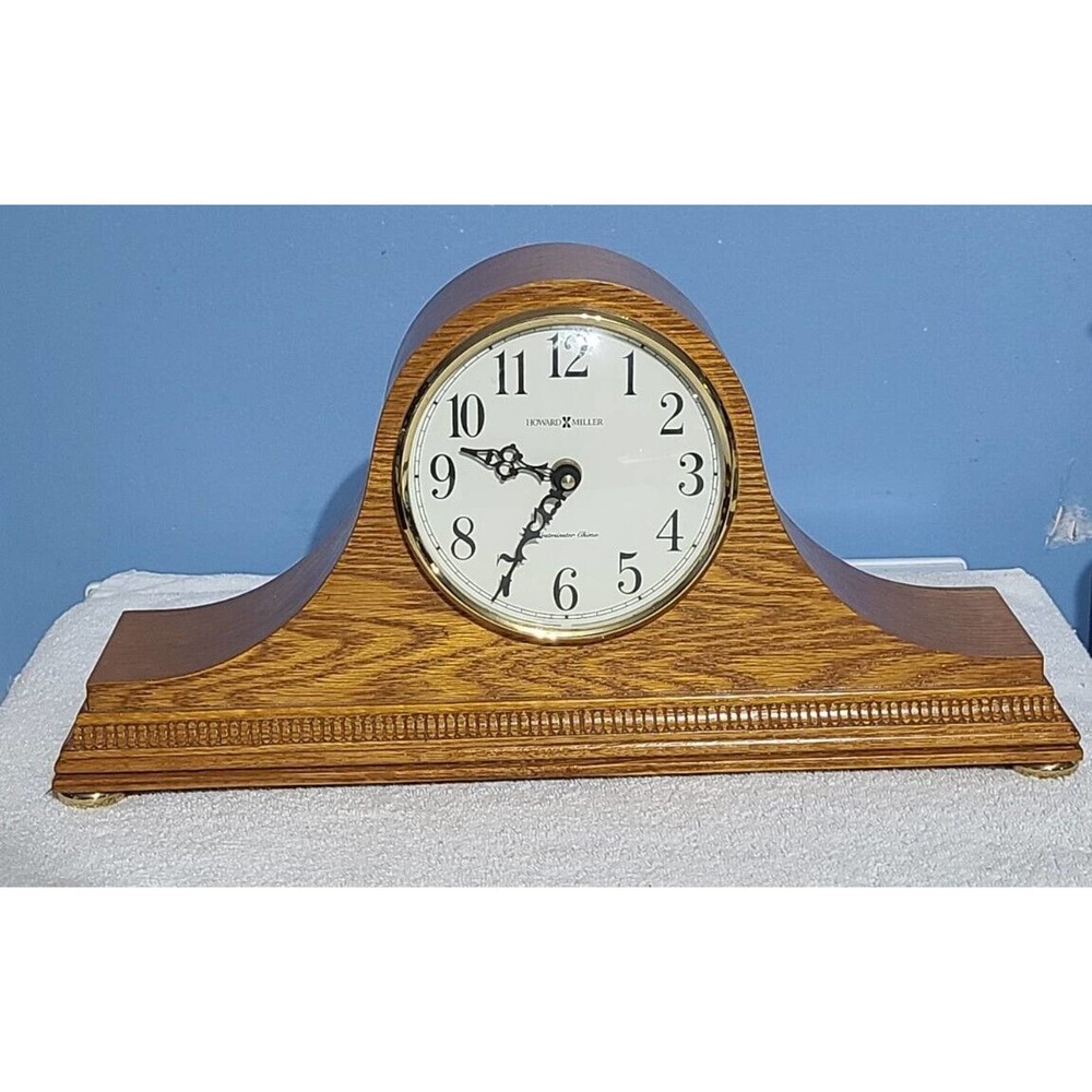 RARE VINTAGE Howard Miller Mantle Desk Clock Model 635-102 Made In Germany.CLEAN